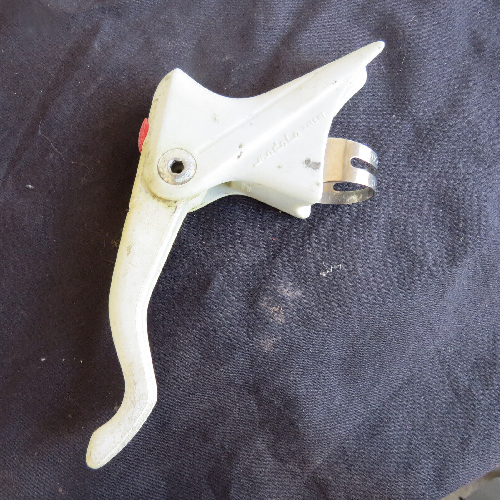 one MODOLO KRONOS WHITE BRAKE HANDLE ROAD RACING LEVER VINTAGE BICYCLE - Fresh Stock Dated December 2025