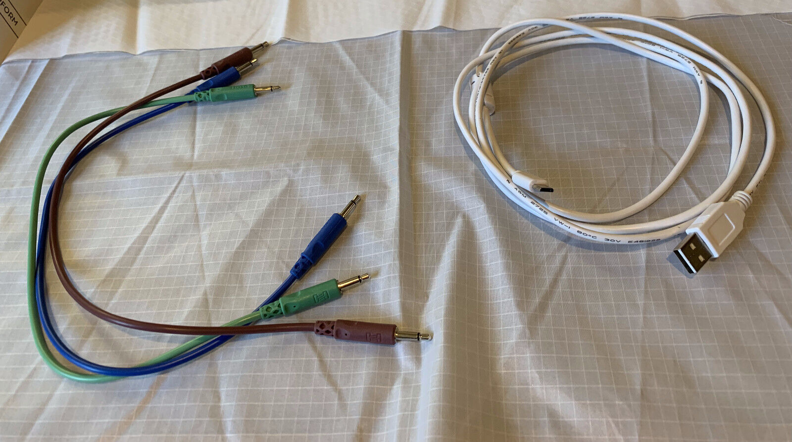 Arturia Beatstep Pro MIDI Controller & Drum Sequencer - Black Edition - Fresh Stock Dated December 2025