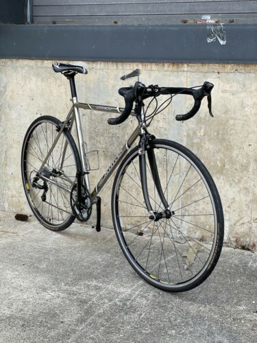 Jamis Quest Road Bike - Chrome Reynolds Steel - Shimano 105 Mavic -Fully Rebuilt - Fresh Stock Dated December 2025