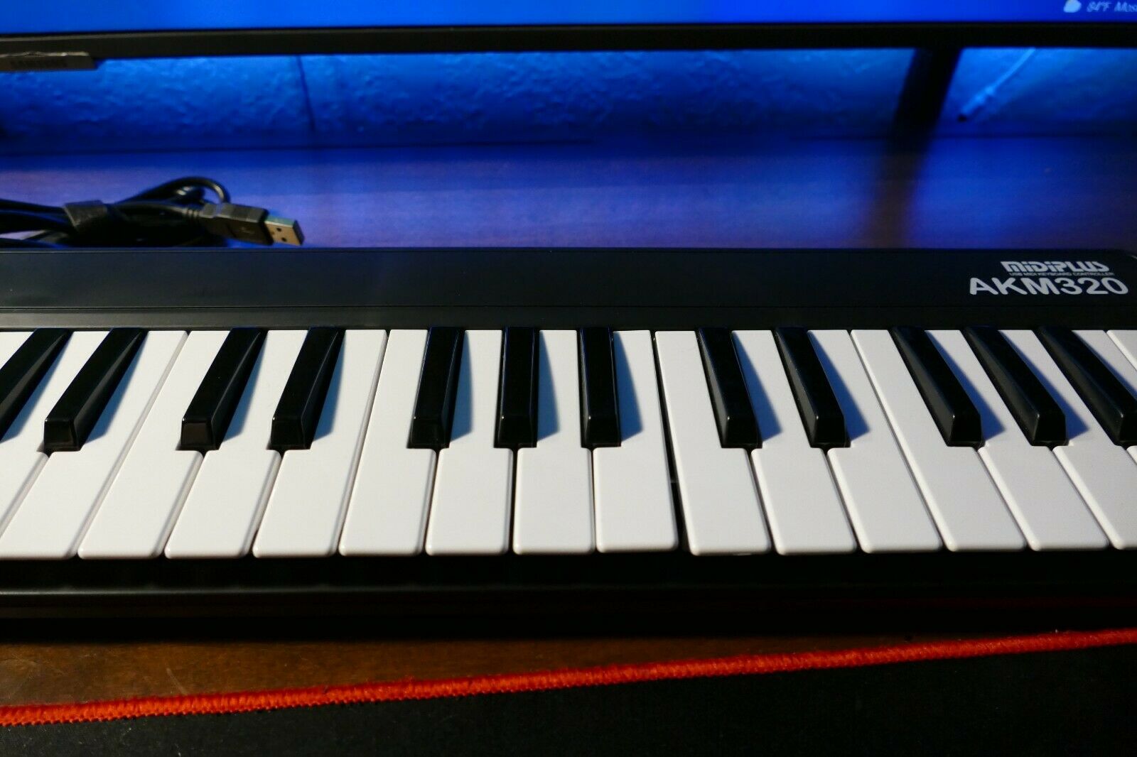 Arturia Keystep Controller/Sequencer + MIDIPLUS AKM320 Controller + Extras - Fresh Stock Dated December 2025