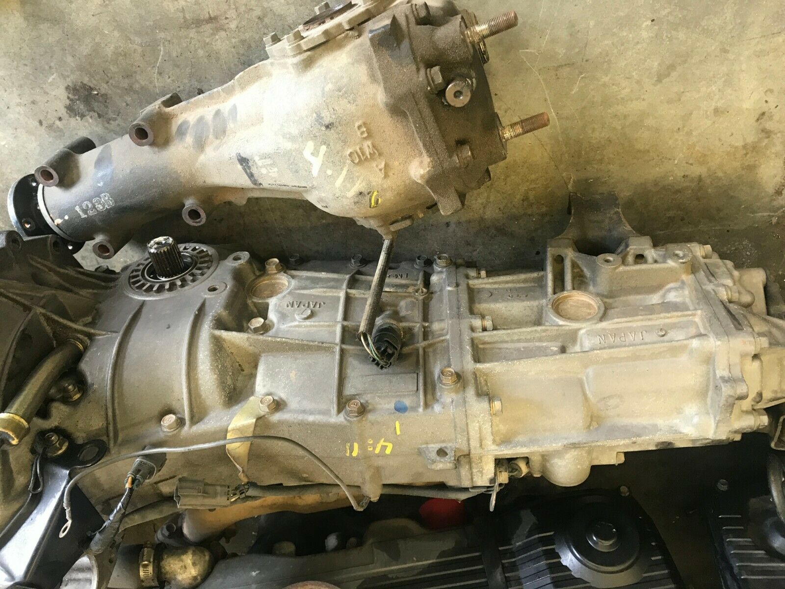 JDM MY01-03 SUBARU LEGACY 2.0L MT TRANS FREE SHIPPING EJ20 TY754VBBBA 4.111 - Fresh Stock Dated December 2025