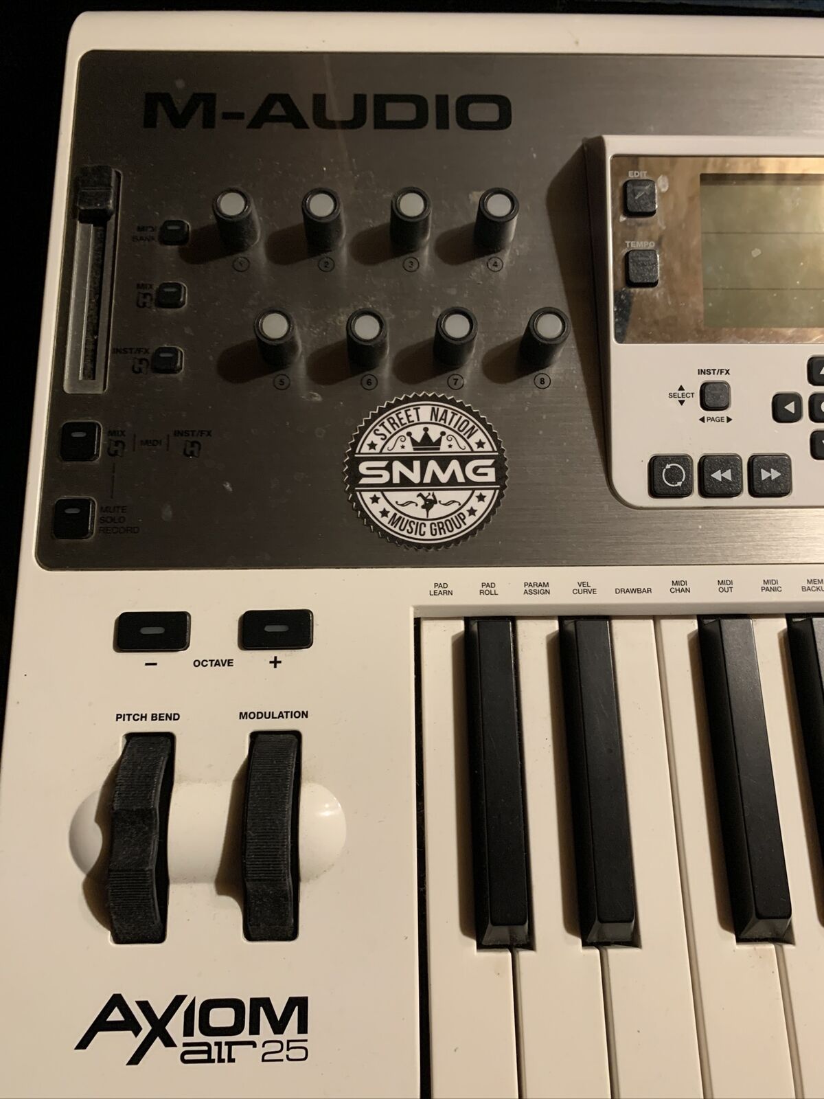 M-AUDIO Axiom AIR 25 Premium Keyboard and Pad Controller - Fresh Stock Dated December 2025