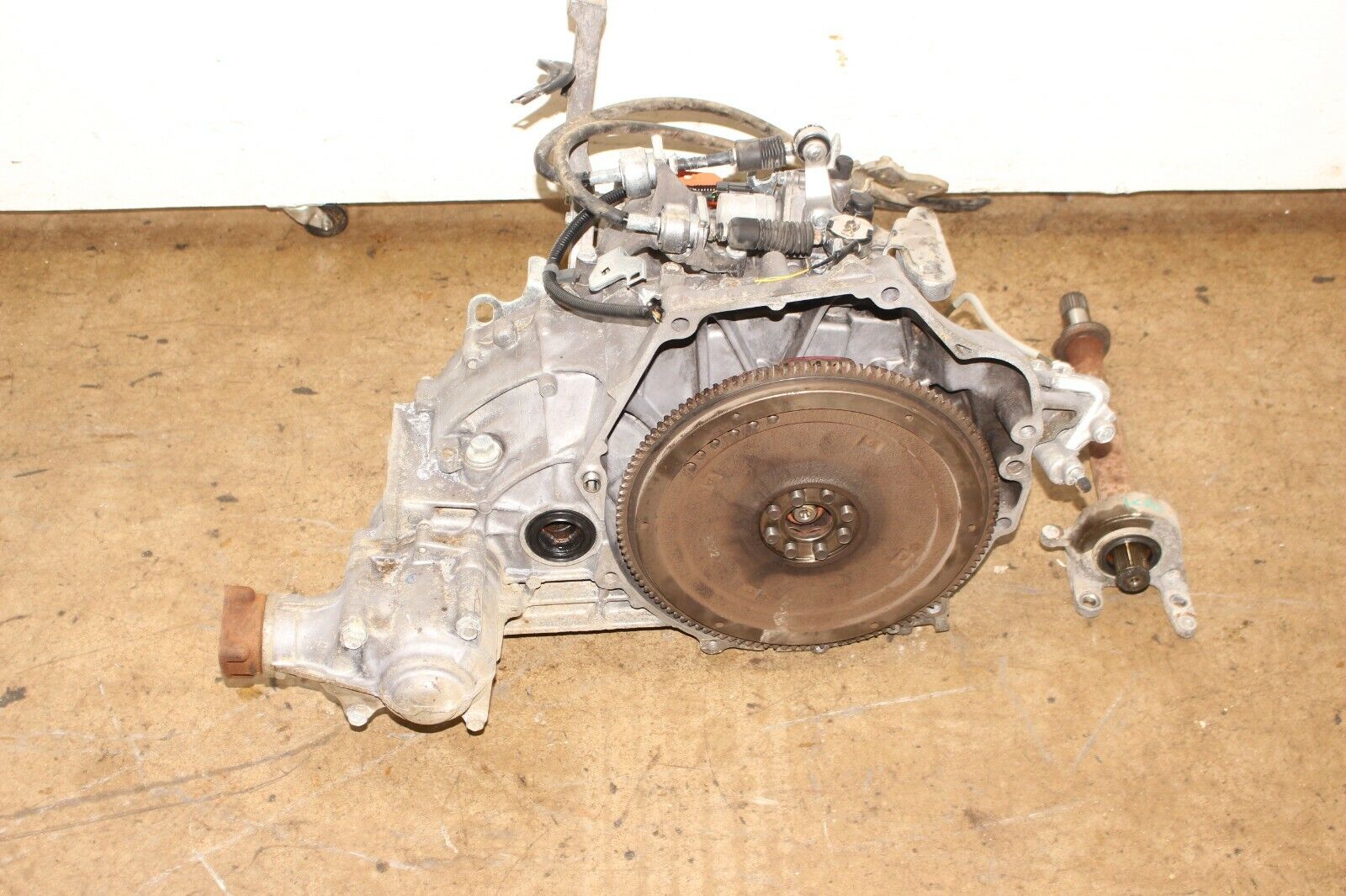 07 08 09 10 HONDA CRV 2.4L 6 SPEED AWD MANUAL TRANSMISSION 4WD JDM K24A TRANS - Fresh Stock Dated December 2025