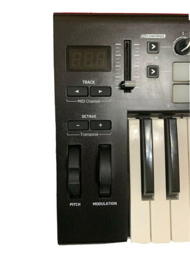 Novation Launchkey Mini Mk2 25 Mini-key Midi Keyboard Controller Excellent Condi - Fresh Stock Dated December 2025