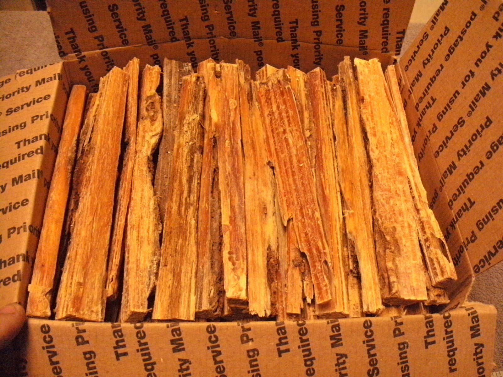 South Georgia Long Leaf Pine Lighter Wood, Heart Wood Splinters Med. Flat Rate - Fresh Stock Dated December 2025