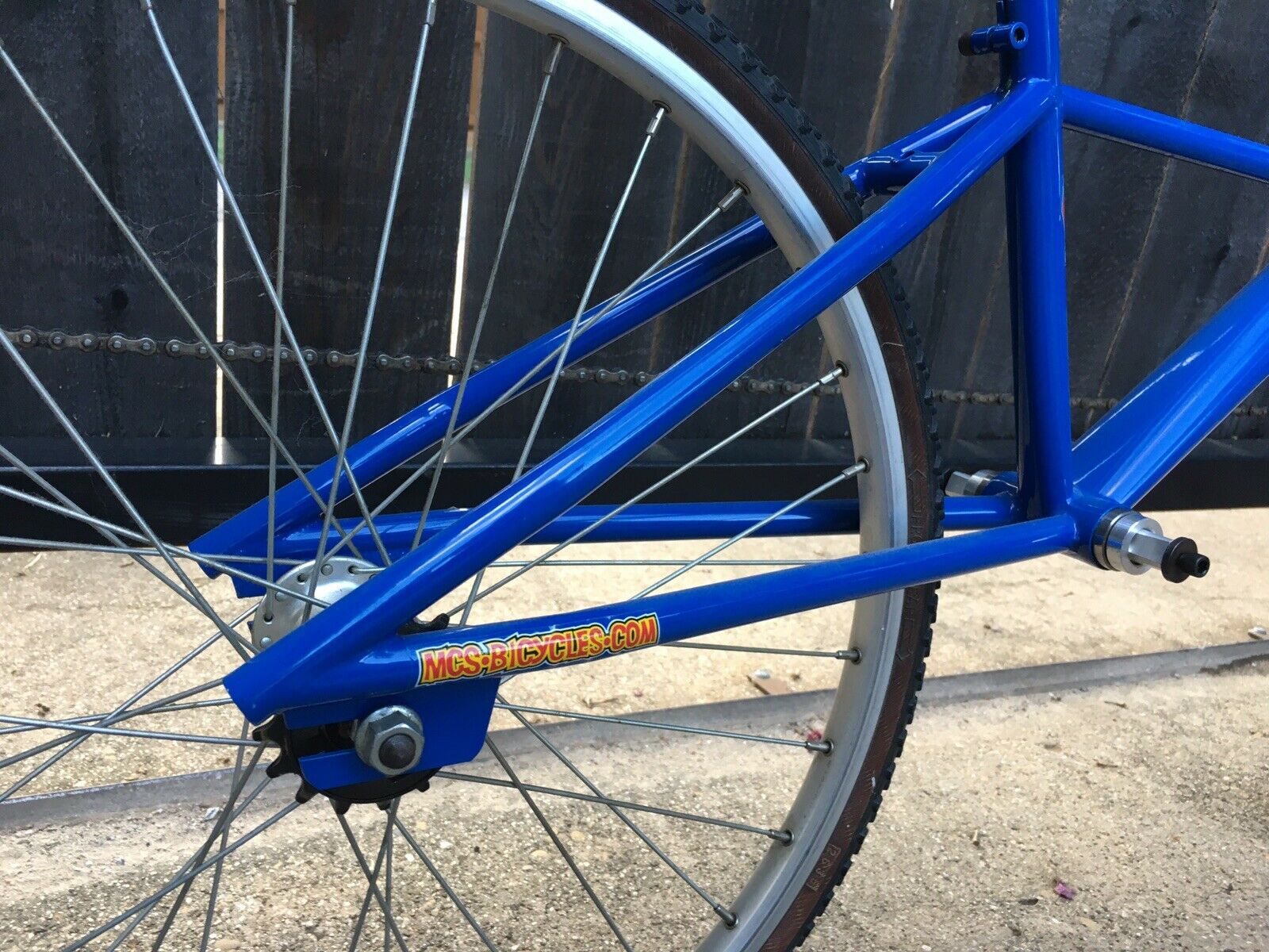 BMX  mini MCS. Mantis race bike - Fresh Stock Dated December 2025