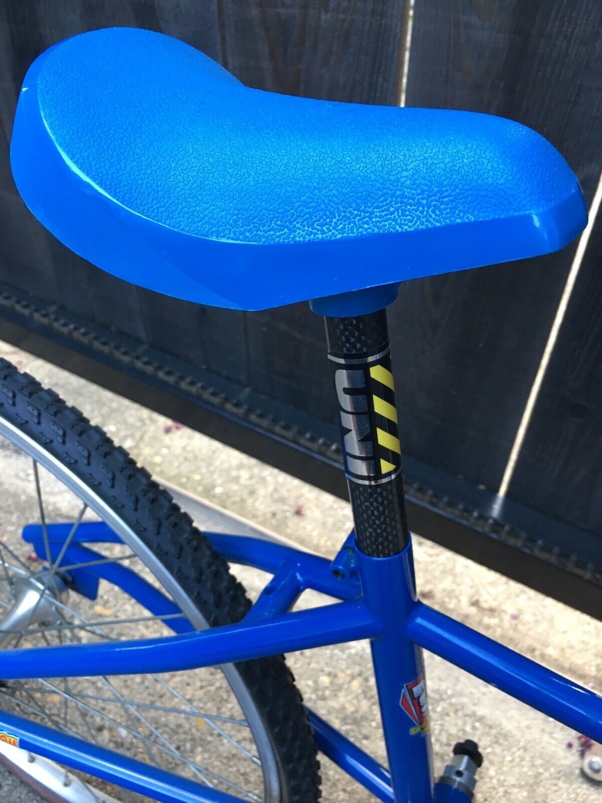 BMX  mini MCS. Mantis race bike - Fresh Stock Dated December 2025