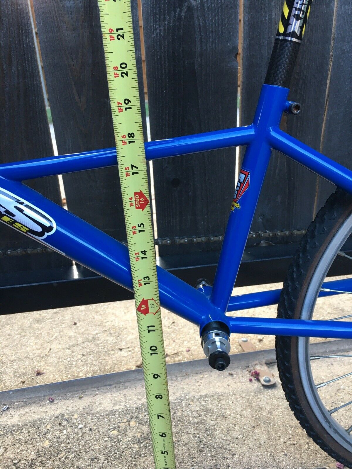 BMX  mini MCS. Mantis race bike - Fresh Stock Dated December 2025