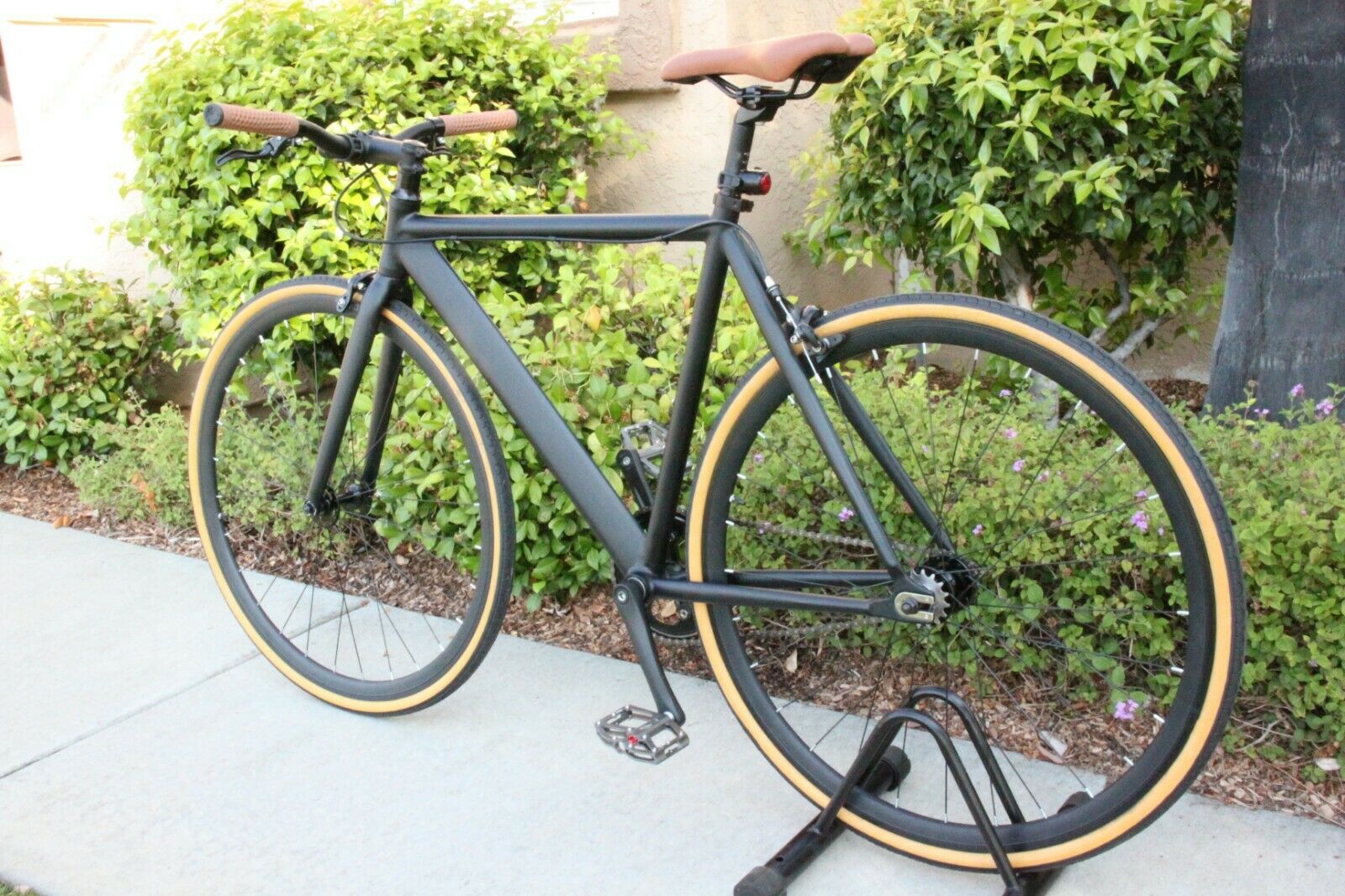 6KU URBAN TRACK BIKE...52cm...Black...UPGRADES...Used...Very Nice.. - Fresh Stock Dated December 2025