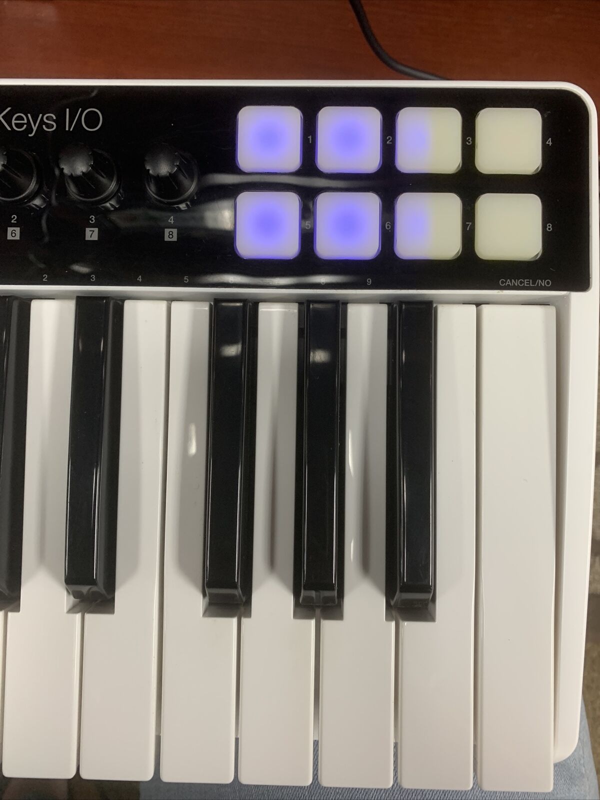 IK Multimedia iRig Keys I/O 25 keyboard workstation w audio interface - Fresh Stock Dated December 2025