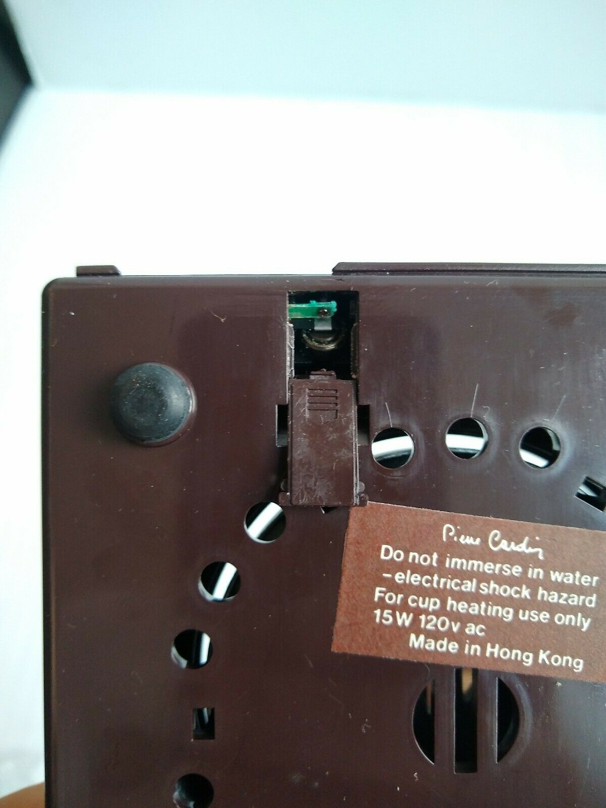 PIERRE CARDIN VINTAGE DESK TOP PERSONAL MUG WARMER WITH CLOCK - Fresh Stock Dated February 2026