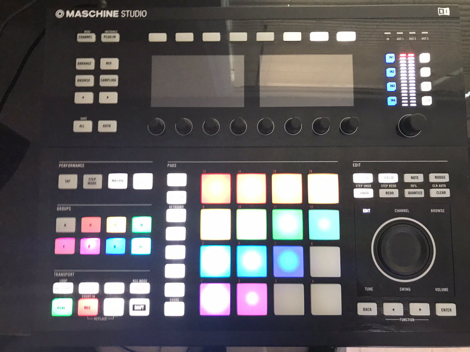 Native Instruments Maschine Studio Black Ver.2 W/ Komplete Selection - Fresh Stock Dated December 2025