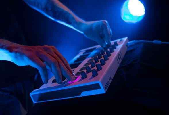 Arturia 230501 MiniLab MKII 25 Slim Keyboard Controller - Fresh Stock Dated December 2025