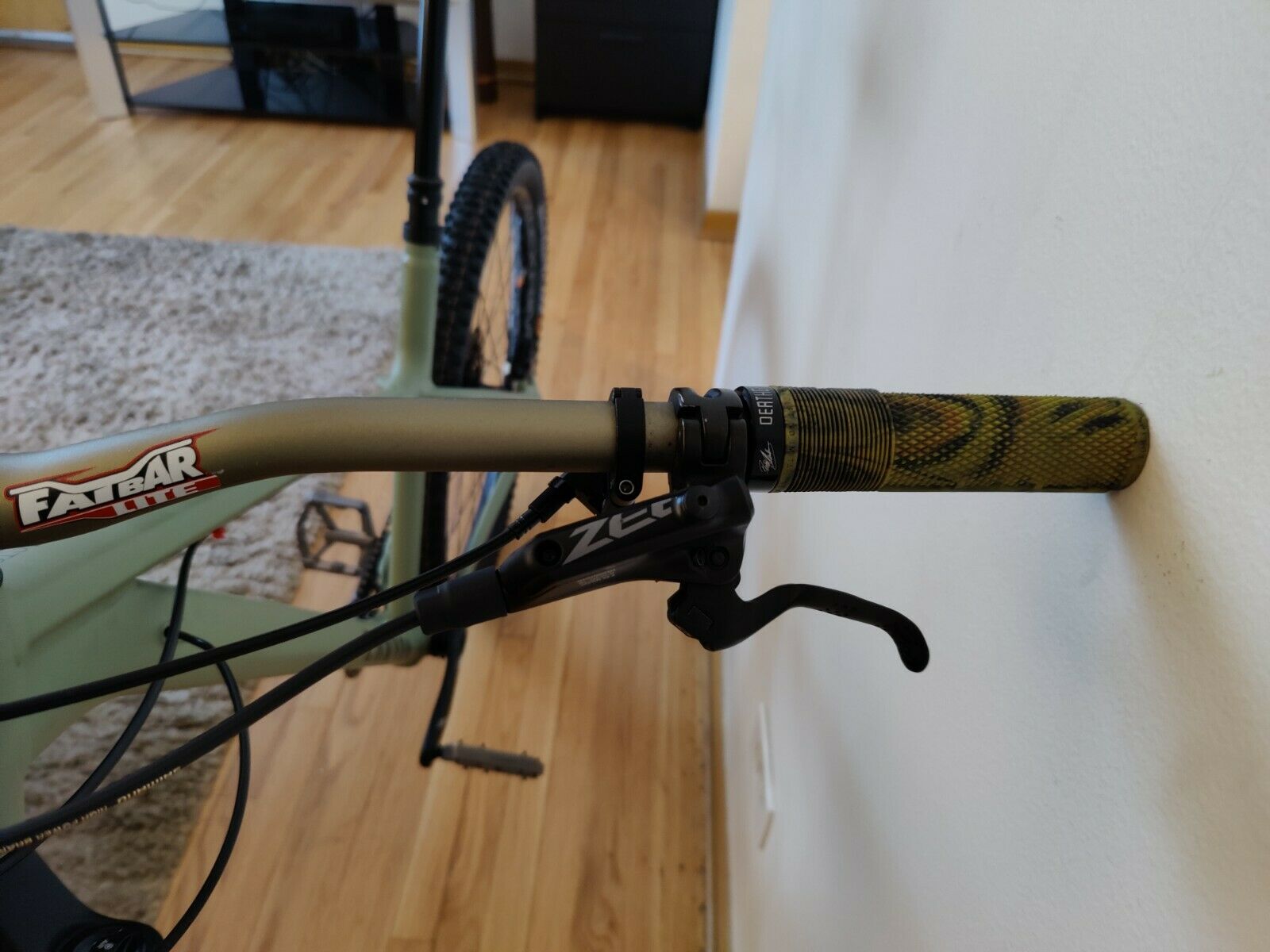 Canyon Stoic 4 size XL brand new never ridden - Fresh Stock Dated December 2025