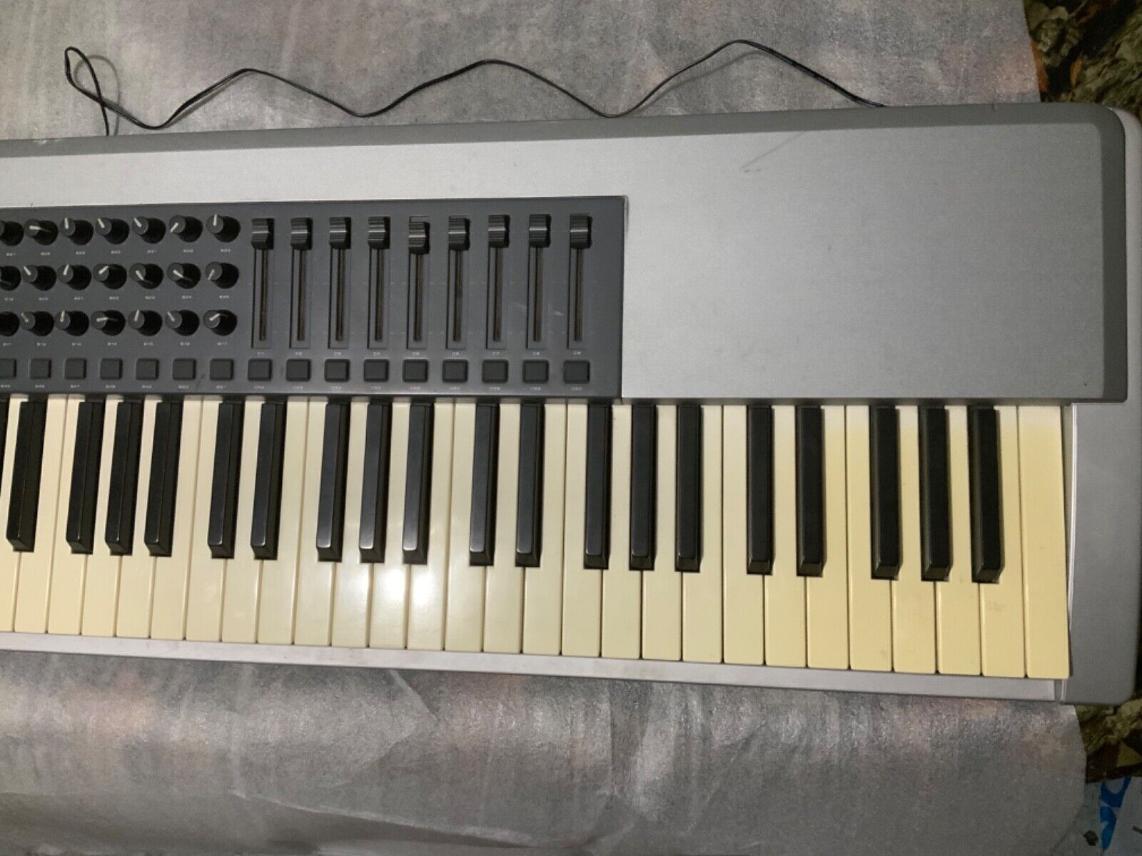 M-Audio Keystation Pro 88 Midi Controller with travel bag - Fresh Stock Dated December 2025