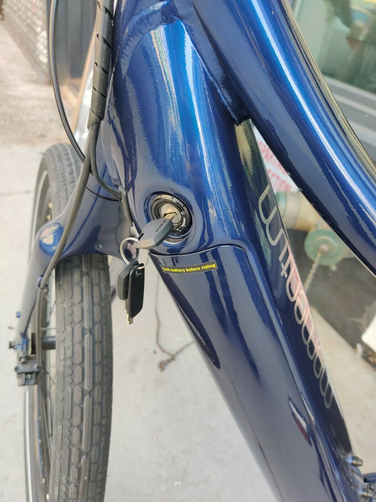 2021 Vida E+ Electric Bike - Mid Step - Medium - Metallic Blue - Fresh Stock Dated December 2025