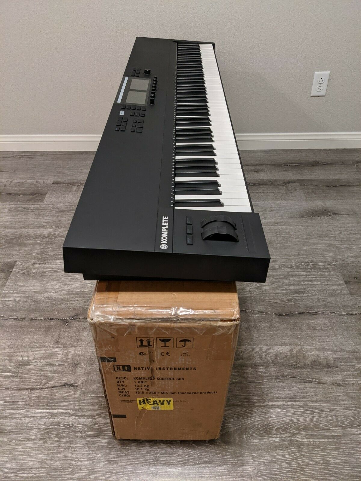 Native Instruments Komplete Kontrol S88 MK2 Keyboard - No Reserve! - Fresh Stock Dated December 2025