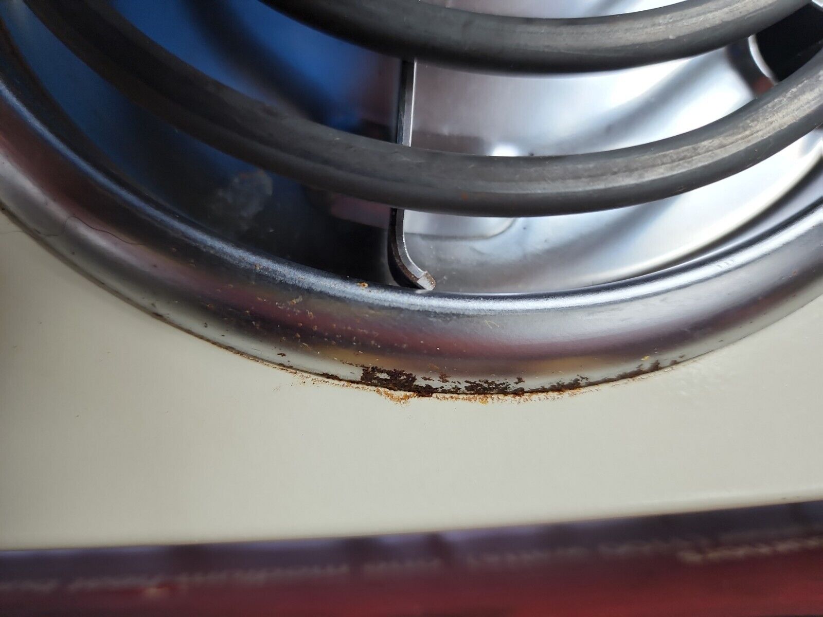 Vintage Model 702 Munsey 2 Burner Buffet Range with Original Box.  Almond color - Fresh Stock Dated February 2026