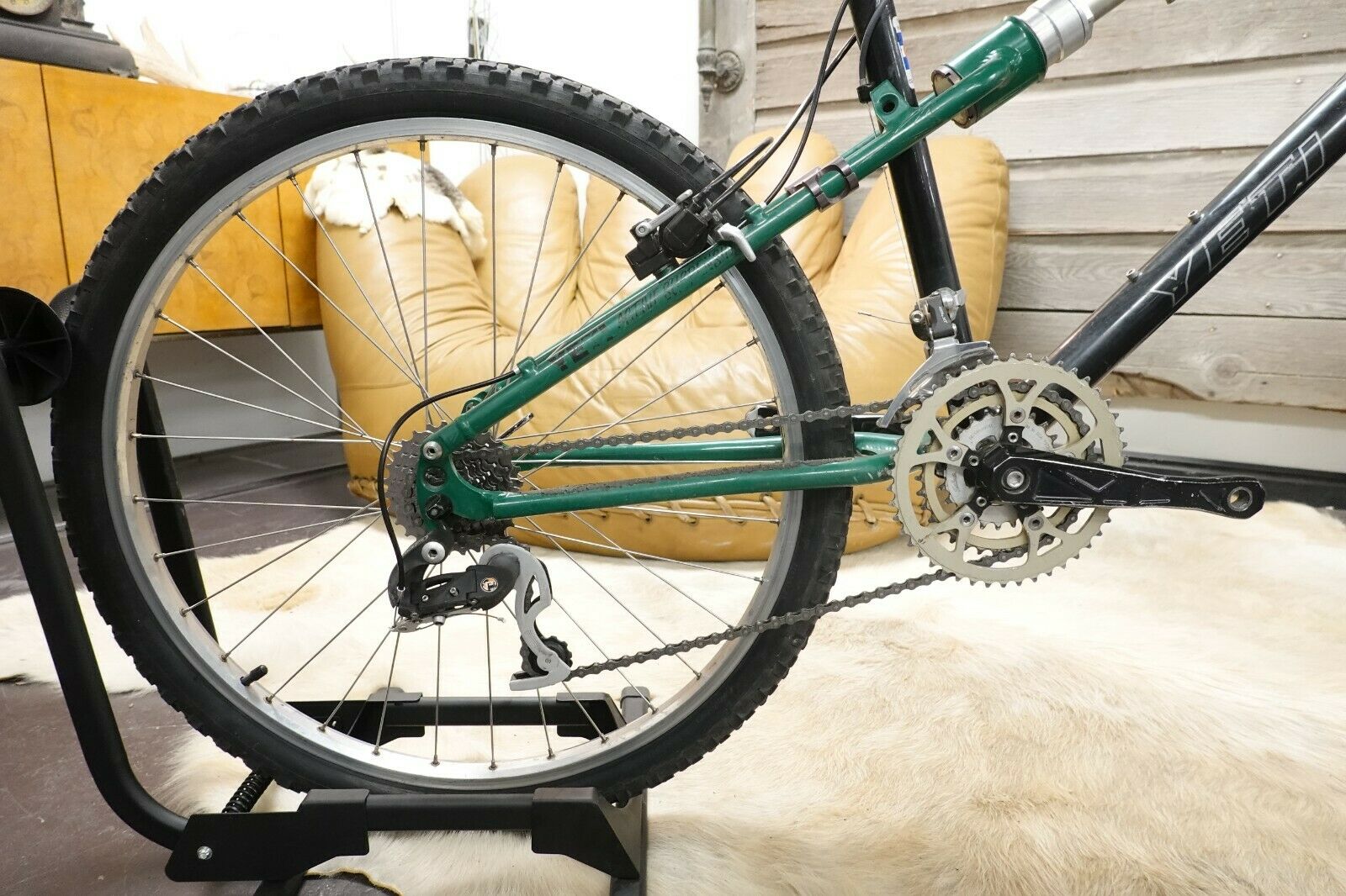 Yeti ARC Salsa CNC Easton Plasma XT Chris King Magura Bomber 18.5