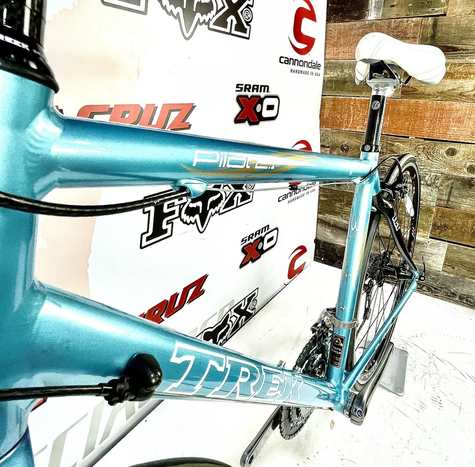 Trek Pilot 2.1 Alpha Aluminum WSD Satellite Plus Carbon Forks - Fresh Stock Dated December 2025