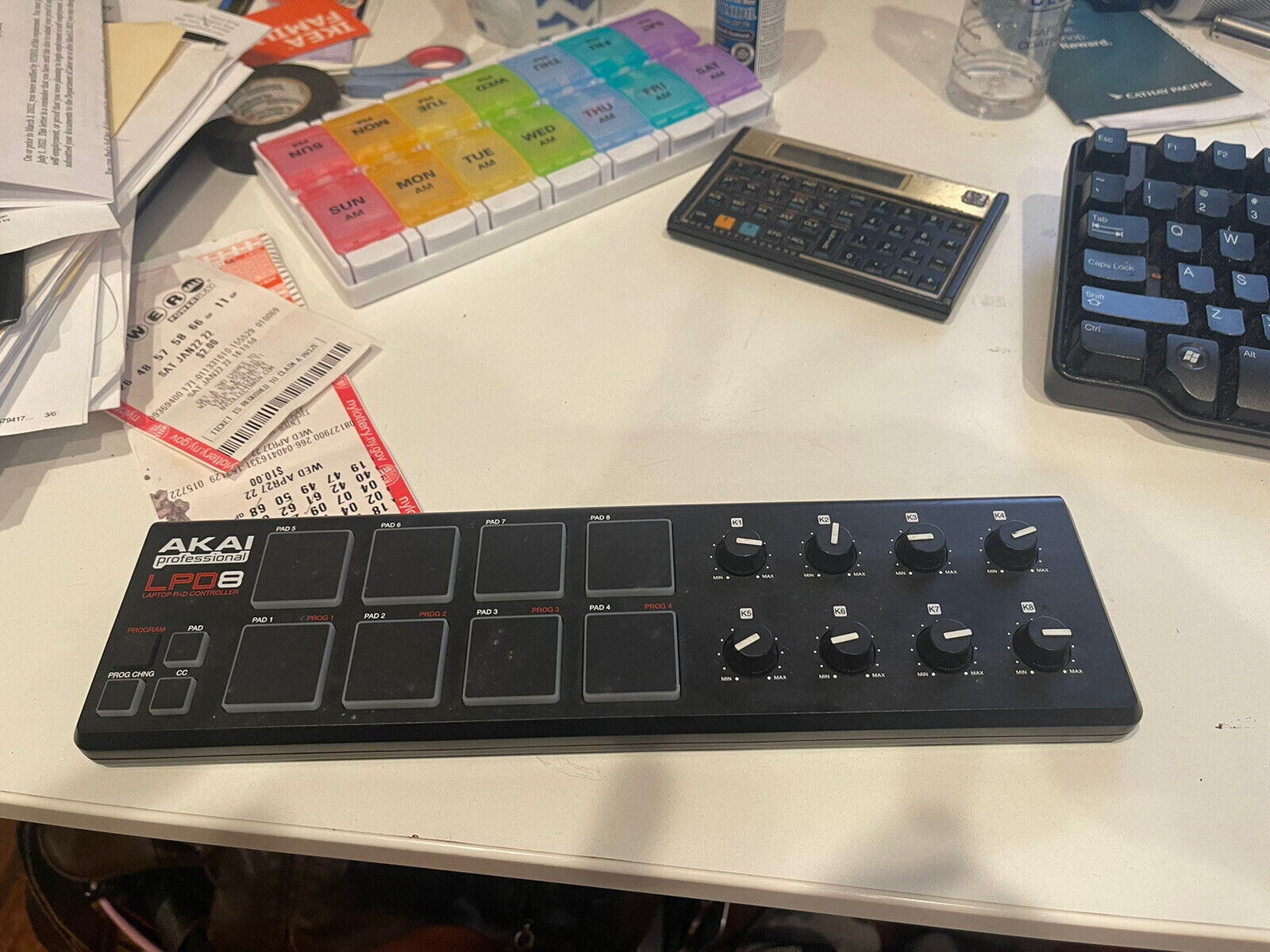 AKAI LPD8 Portable USB-powered MIDI Controller - Unit Only NEEDS REPAIR - Fresh Stock Dated December 2025