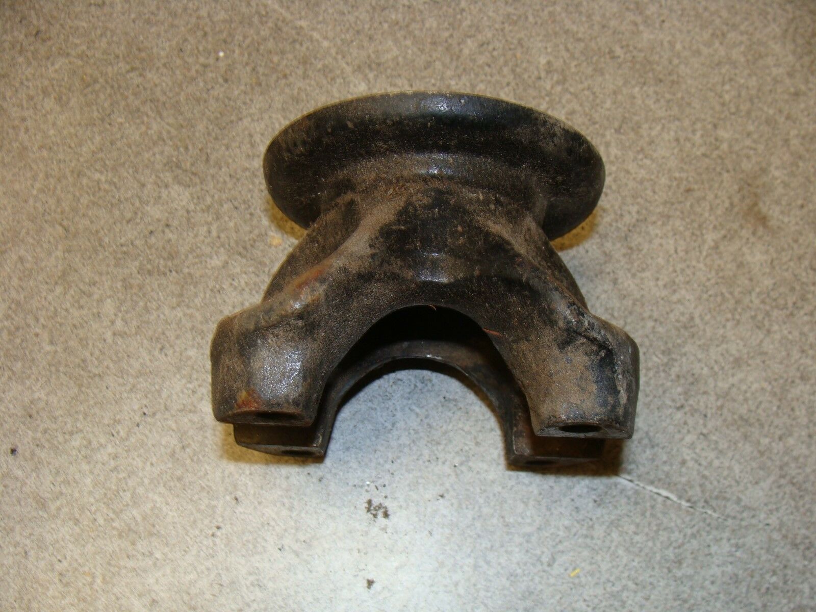 1966 - 1970 CLASSIC FORD BRONCO Tcase Yolk Borg Warner Style CV Transfer Case - Fresh Stock Dated December 2025