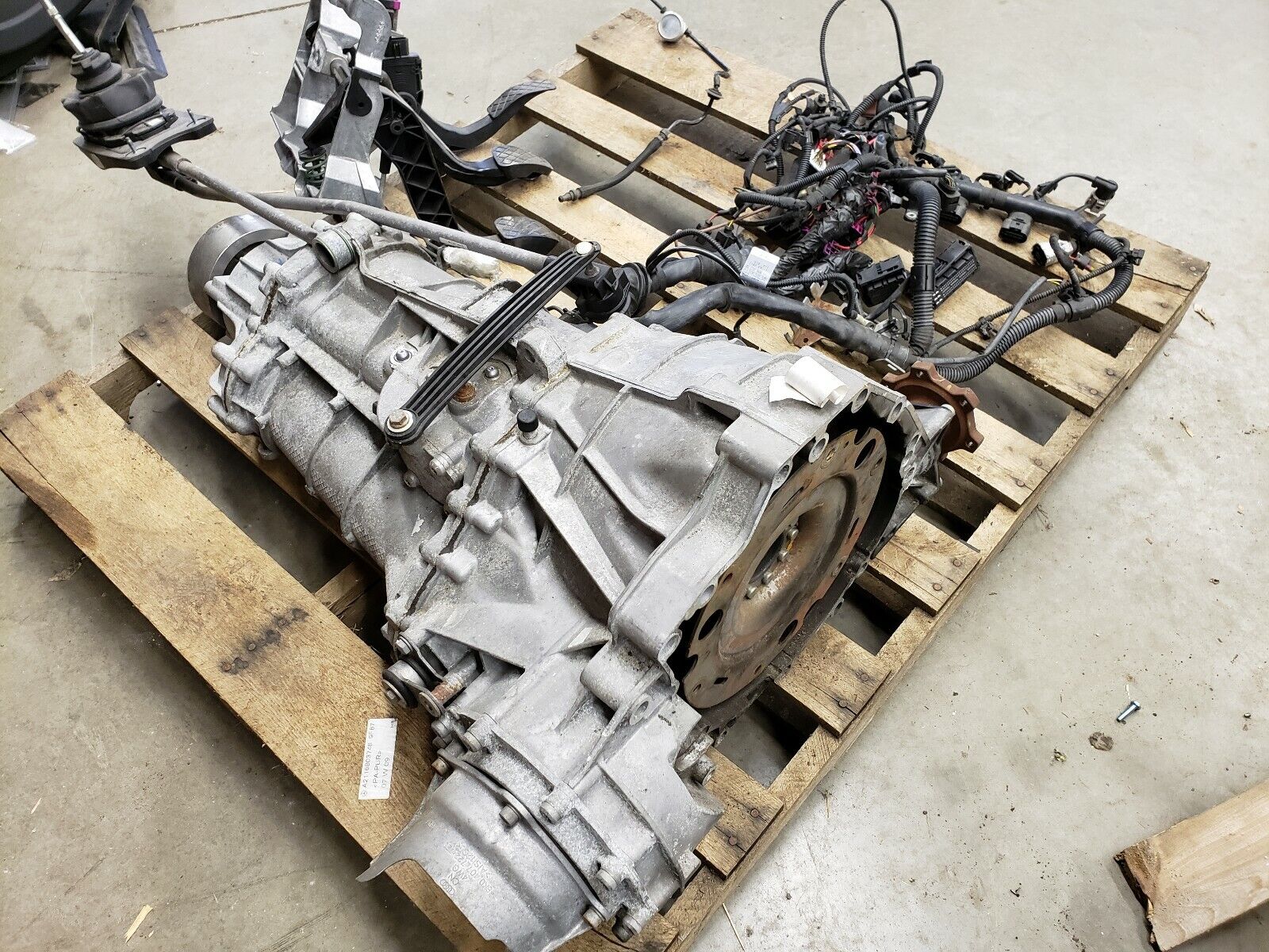 2009-2012 AUDI A4 A5 MANUAL TRANSMISSION SWAP KIT / Transmission code MRR - Fresh Stock Dated December 2025