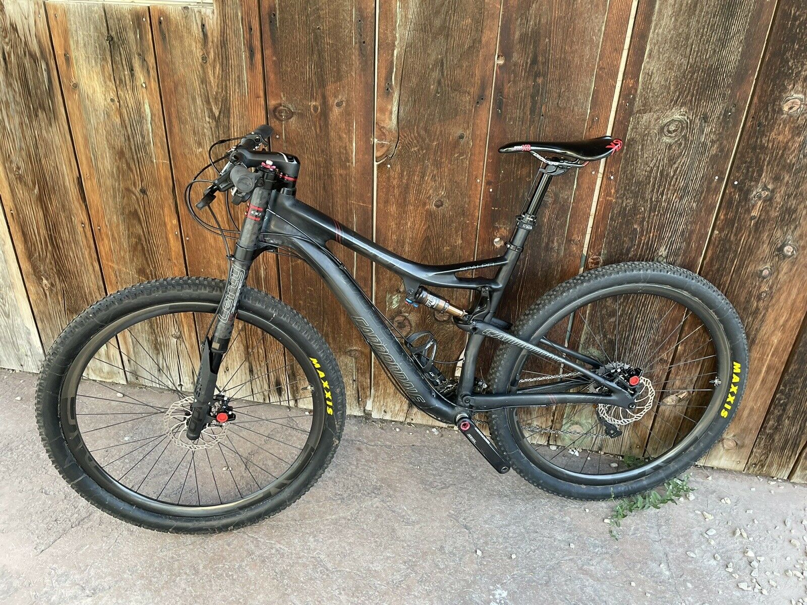 Cannondale Scalpel Ultimate carbon race bike - Fresh Stock Dated December 2025