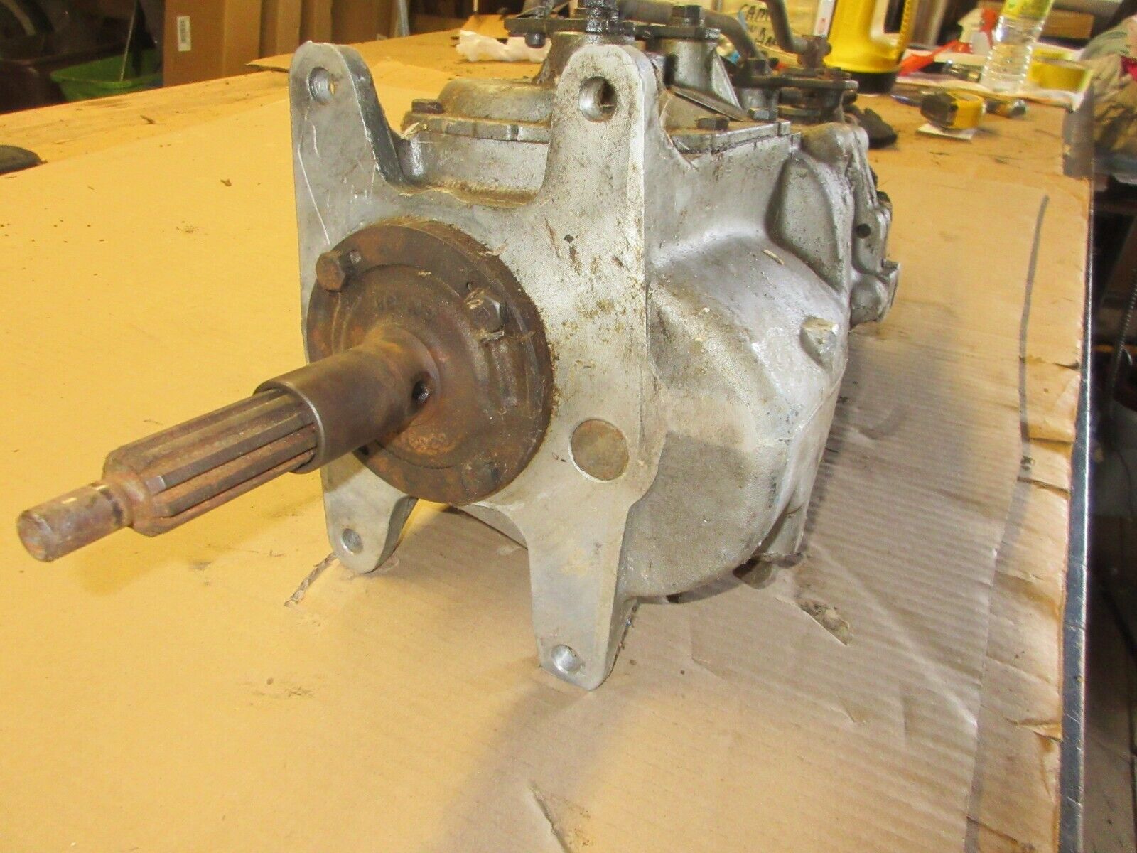 1970 CHEVROLET MUNCIE M22 NO VIN ALL ORINGNAL UNTOUCHED WITH SHIFTER POB25C - Fresh Stock Dated December 2025