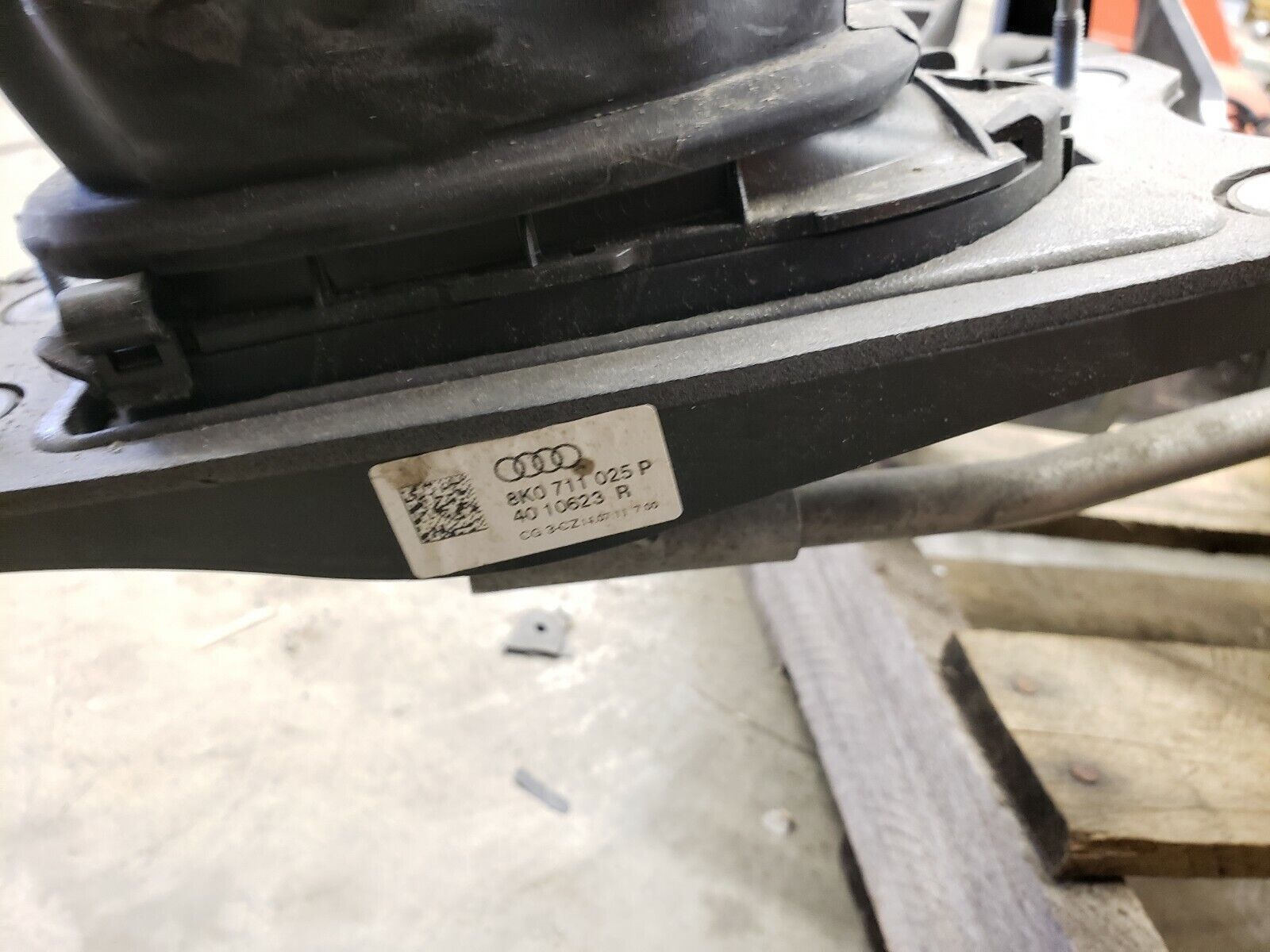 2009-2012 AUDI A4 A5 MANUAL TRANSMISSION SWAP KIT / Transmission code MRR - Fresh Stock Dated December 2025