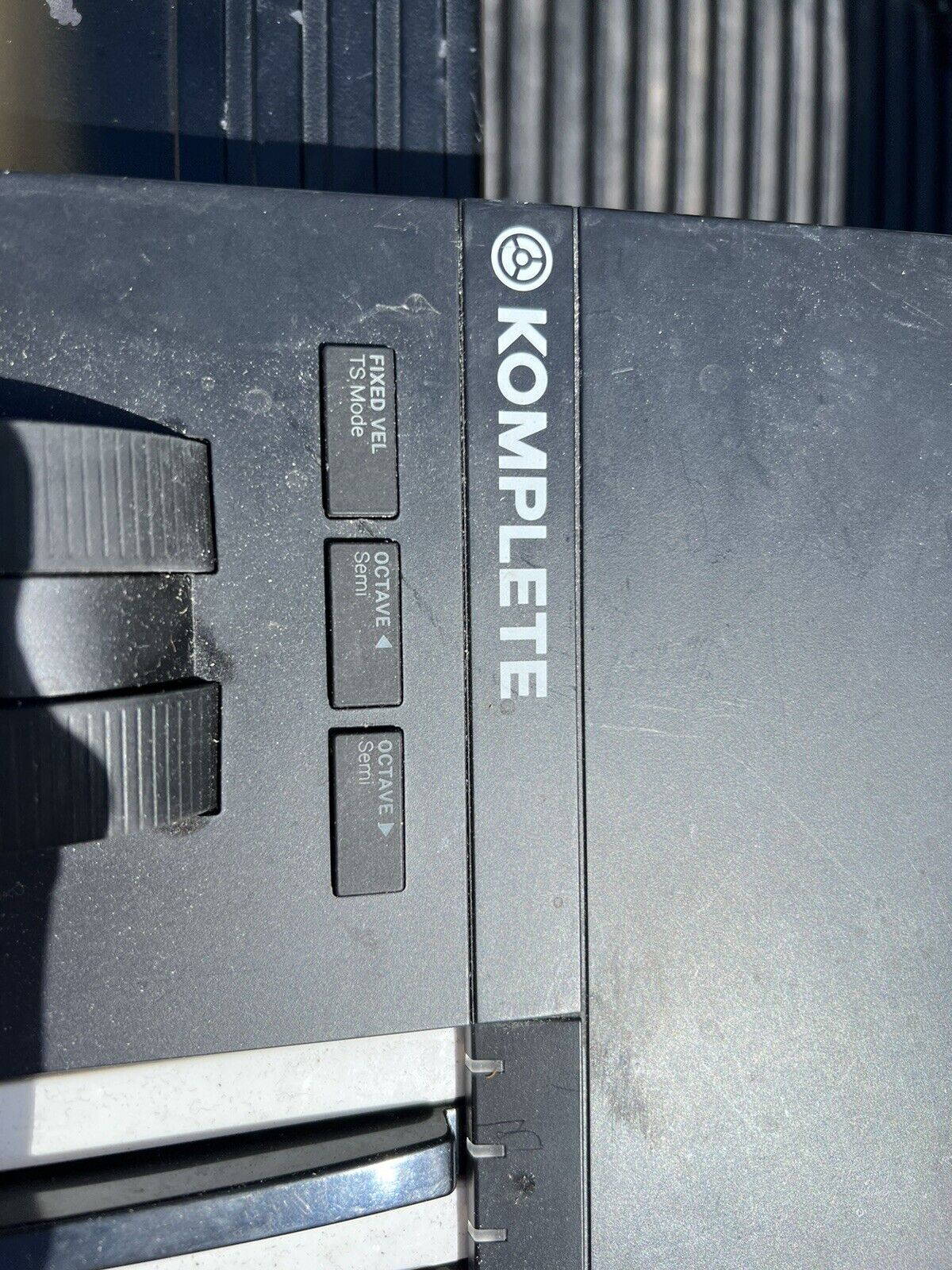 Native Instruments Komplete Kontrol S61 MK2 61 Key Keyboard Controller - Fresh Stock Dated December 2025