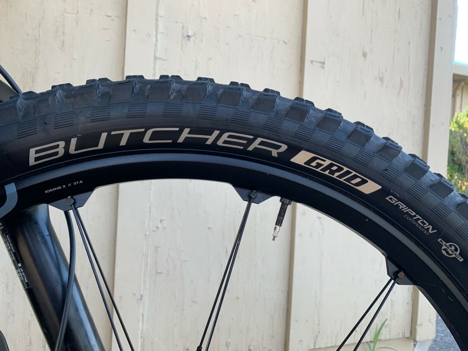 2018 Commencal Meta AM V4.2 Mountain Bike - Size Medium - Fresh Stock Dated December 2025