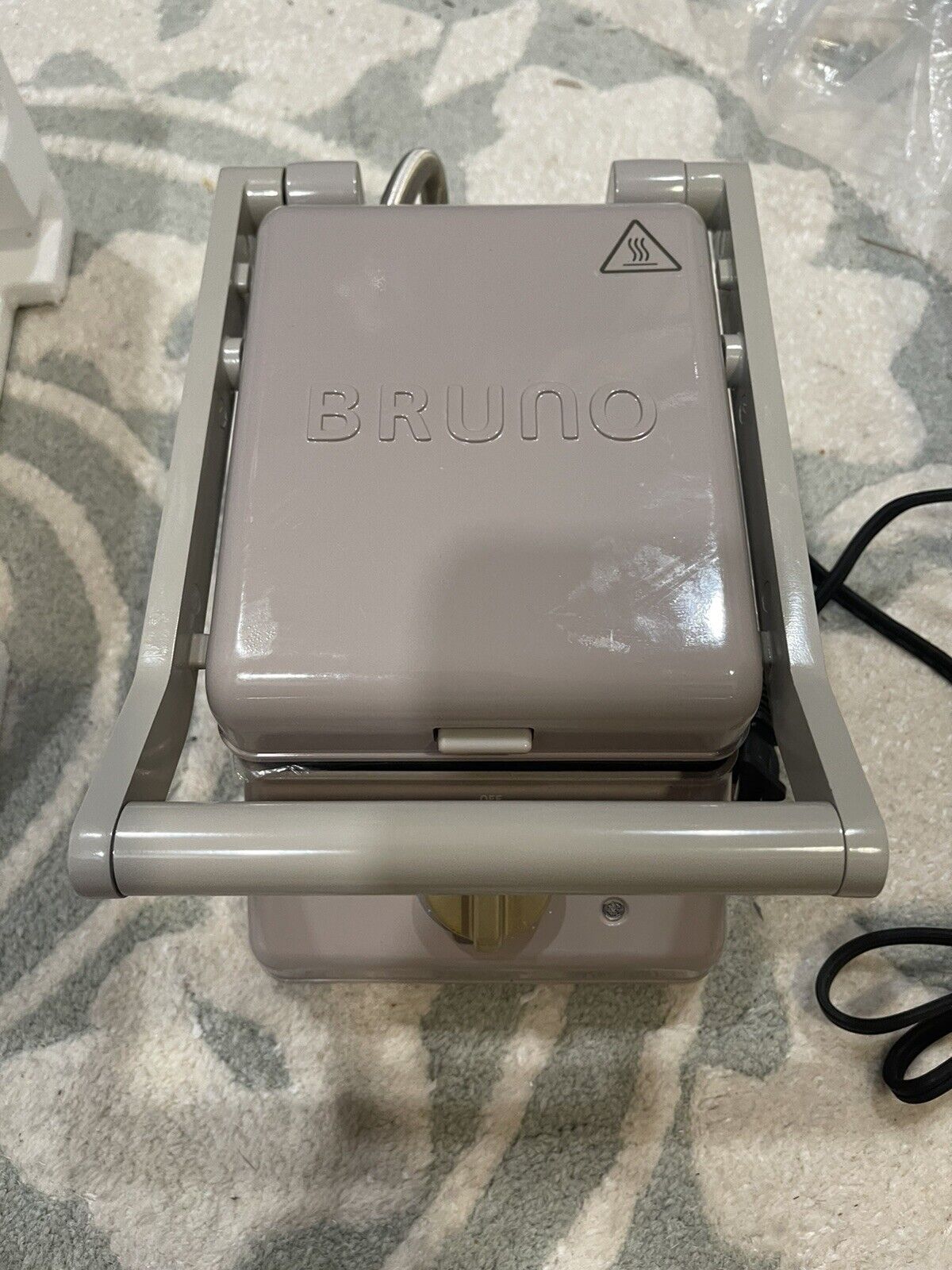 BRUNO BOE083-GRG Grill Sand Maker Greige Hot Plate + Waffle Plate - Fresh Stock Dated February 2026