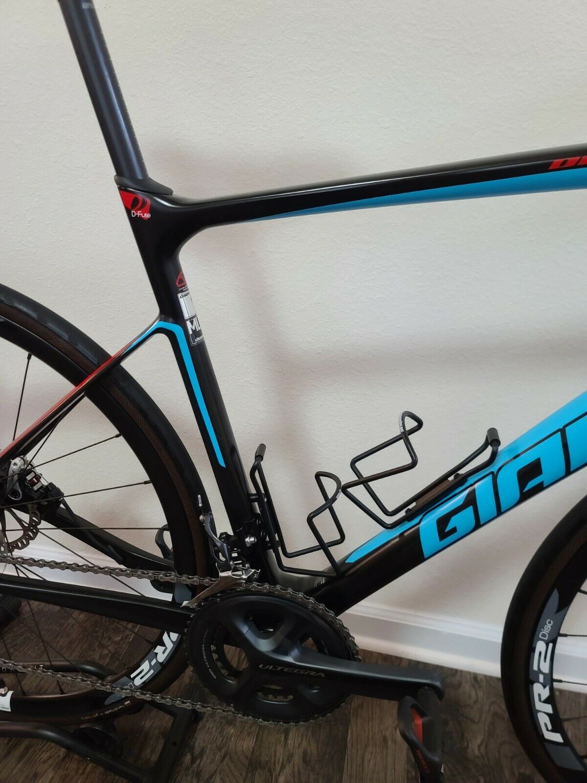 Giant Defy Advanced, Full Ultegra, Full Carbon Frame, Pristine Condition, M/L - Fresh Stock Dated December 2025