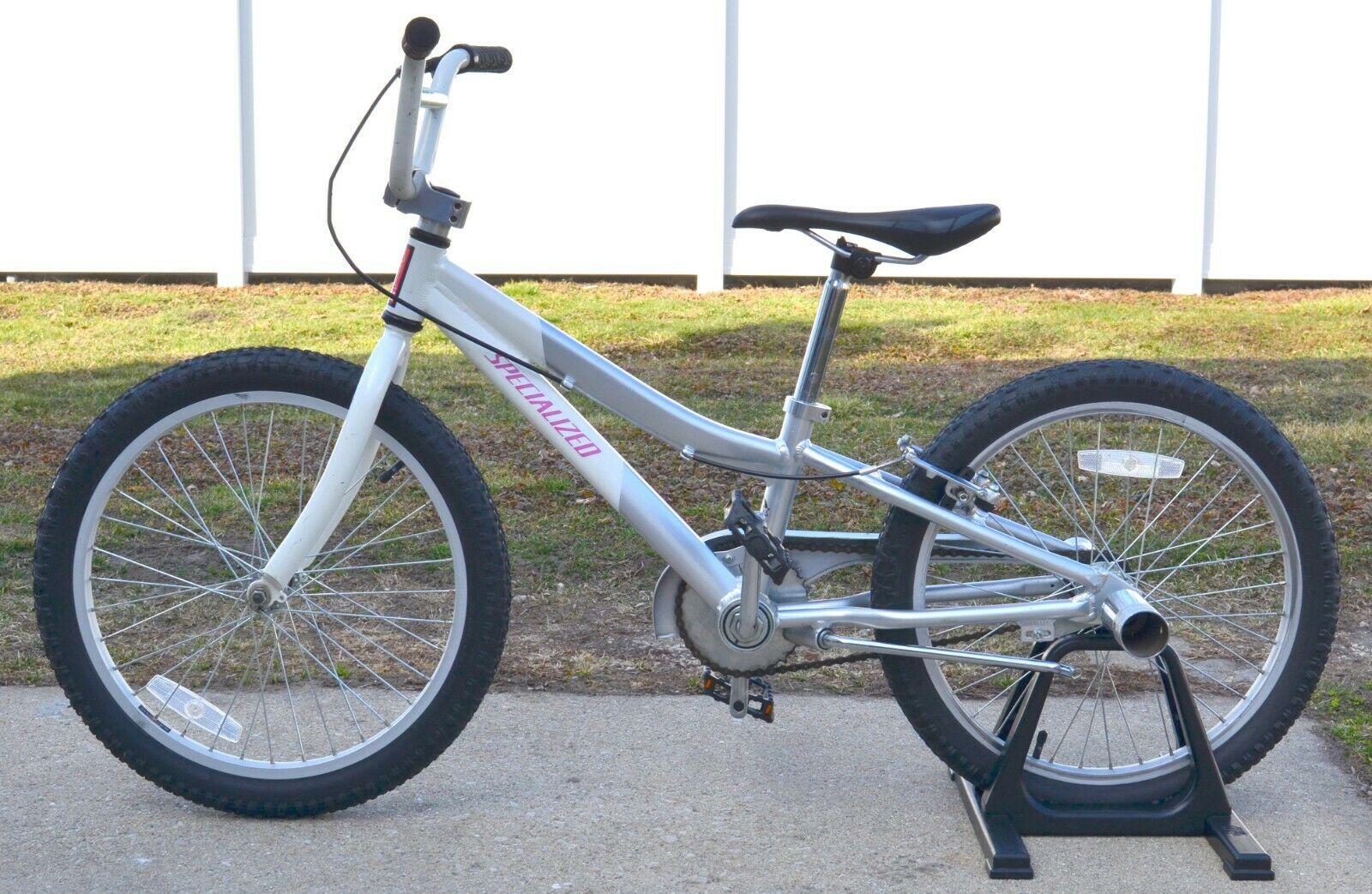 SPECIALIZED Riprock Coaster 16 Kids Bicycle (White / Gray) - Fresh Stock Dated January 2026