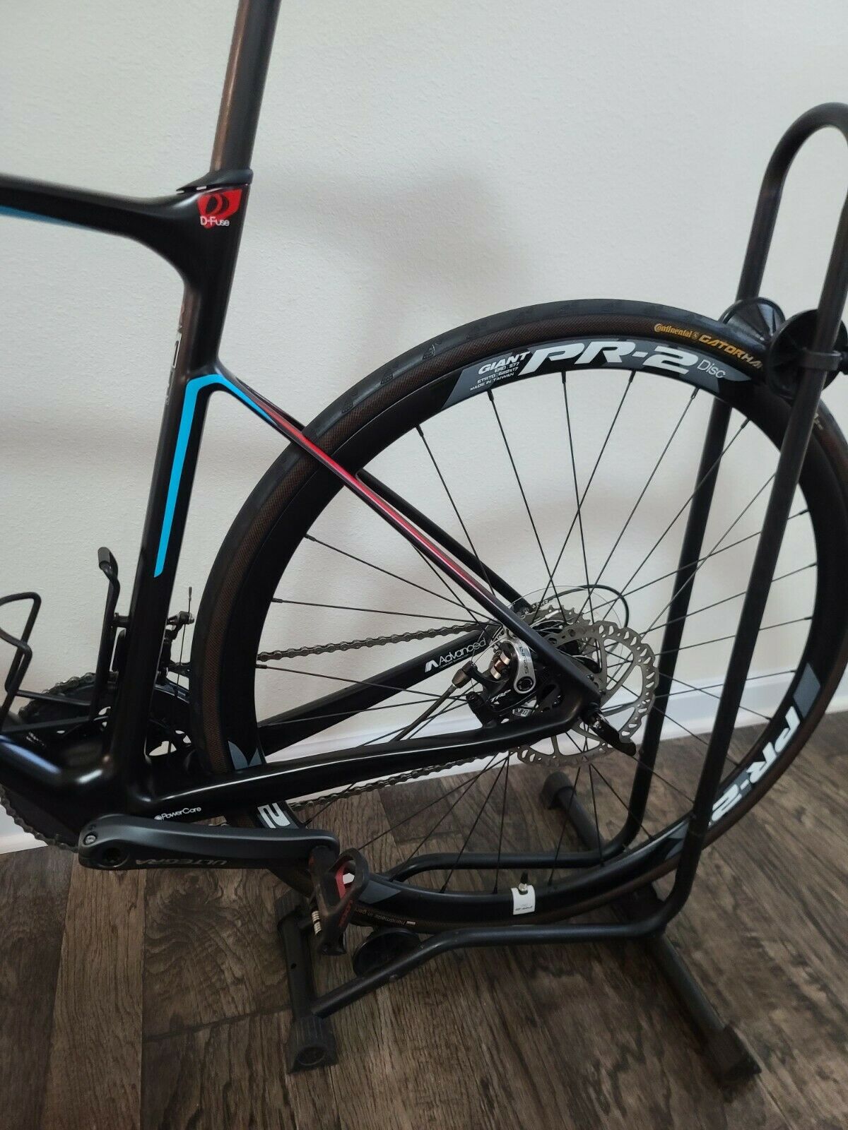 Giant Defy Advanced, Full Ultegra, Full Carbon Frame, Pristine Condition, M/L - Fresh Stock Dated December 2025