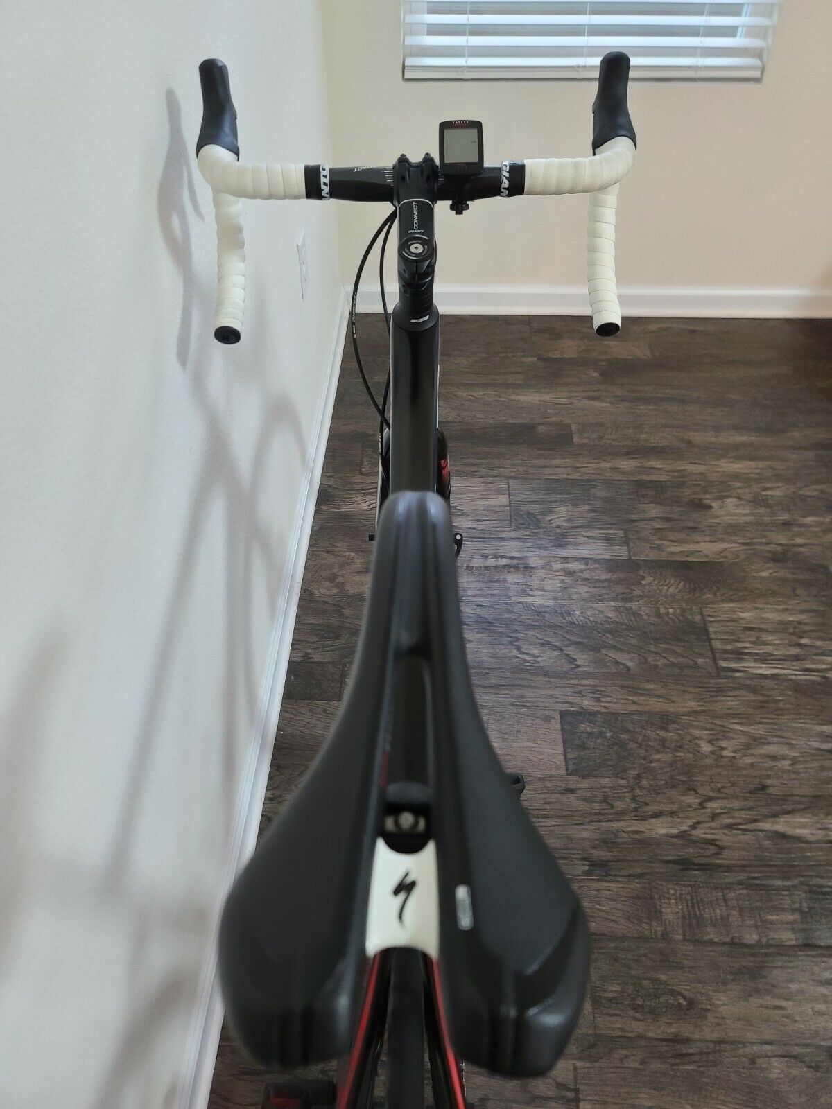 Giant Defy Advanced, Full Ultegra, Full Carbon Frame, Pristine Condition, M/L - Fresh Stock Dated December 2025