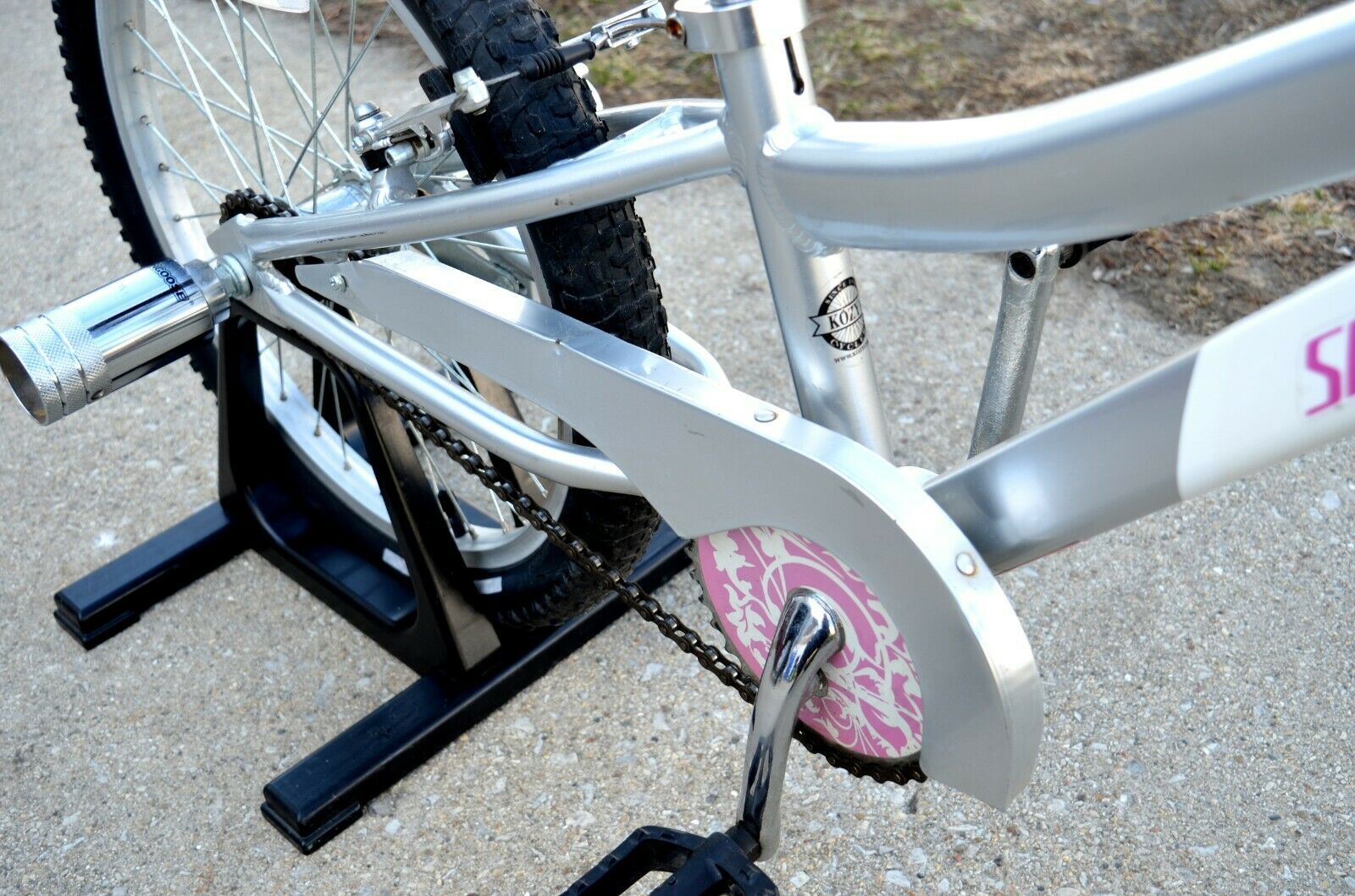 SPECIALIZED Riprock Coaster 16 Kids Bicycle (White / Gray) - Fresh Stock Dated January 2026