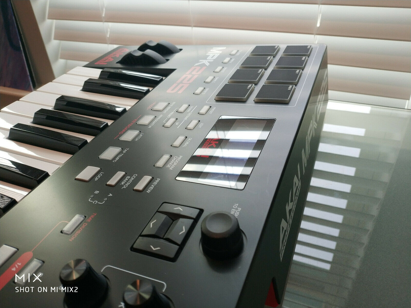 Akai Professional MPK225 25-Key USB MIDI Keyboard & Drum Pad Controller - Fresh Stock Dated December 2025