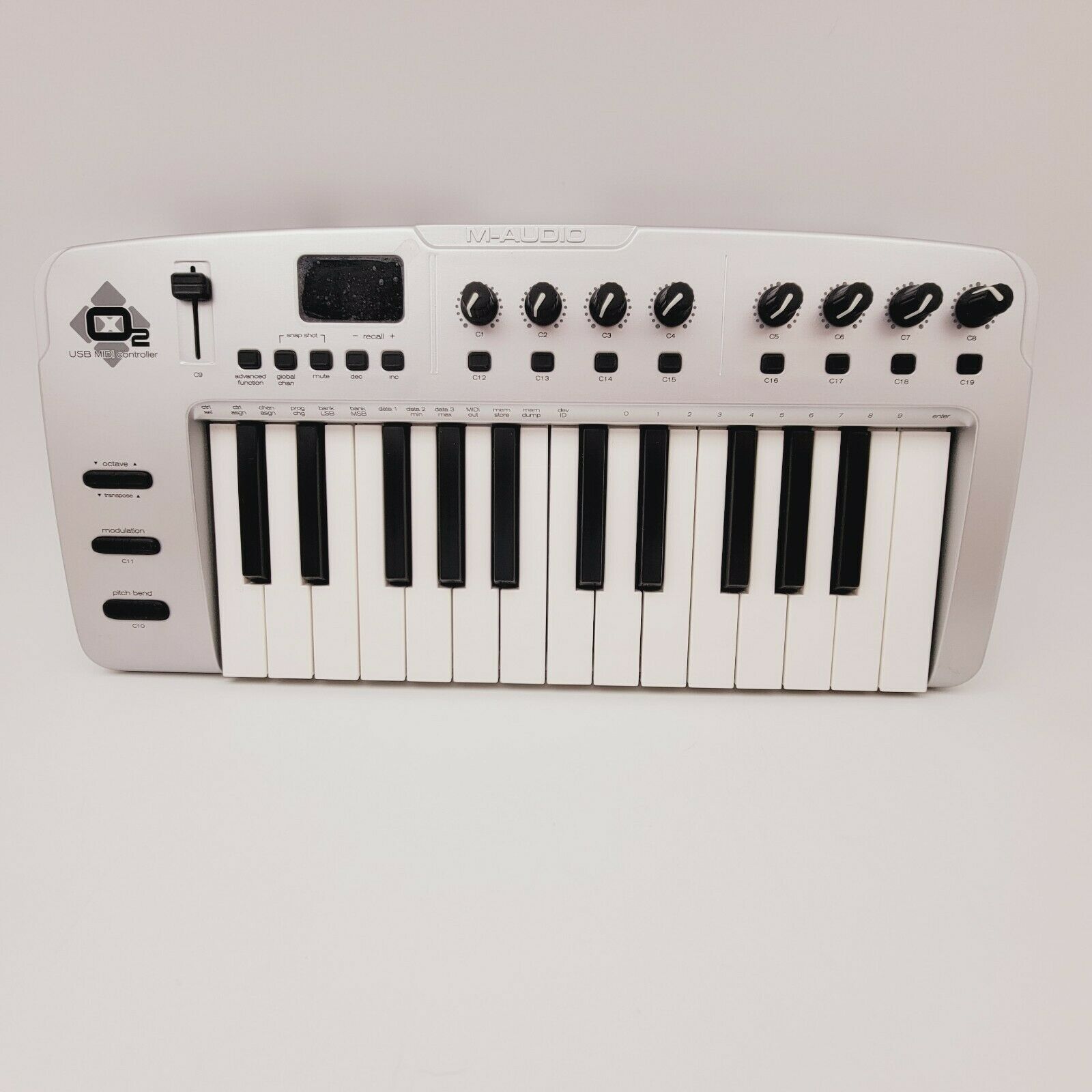 M-Audio O2 25-Key Ultra-Thin Mobile USB MIDI Controller in Original Box - Fresh Stock Dated December 2025