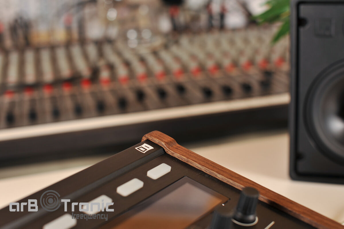 Native Instruments Maschine MK1 MK2 Real Wood Side Panel Wooden Stand - Fresh Stock Dated December 2025