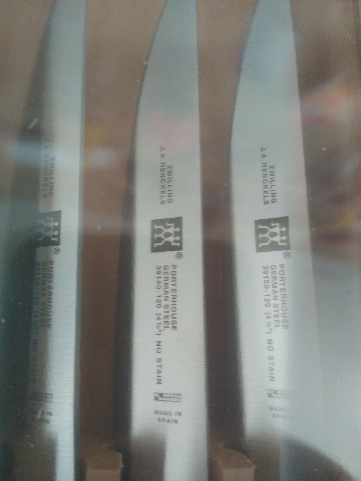 Zwilling Porterhouse 4pc Steak Set in Beechwood box Brand New - Fresh Stock Dated January 2026