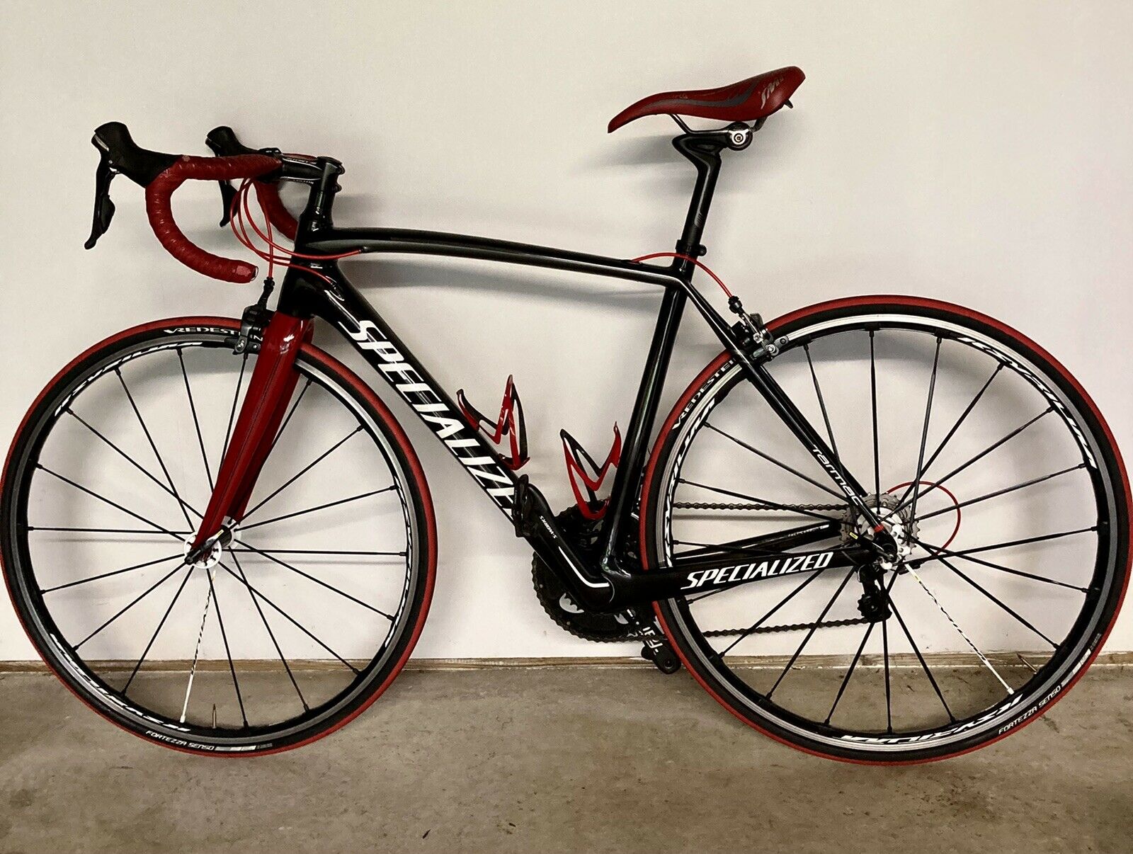 Specialized Tarmac Expert 54cm- Tons of Upgrades - SWorks - Ultegra- Full Carbon - Fresh Stock Dated December 2025