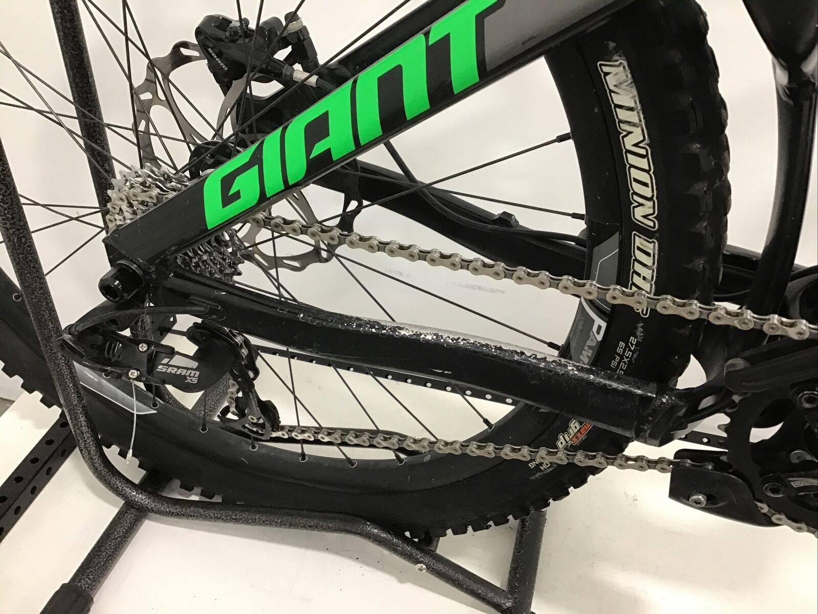 2017 Giant Glory 2 Mountain Bike Medium 27.5