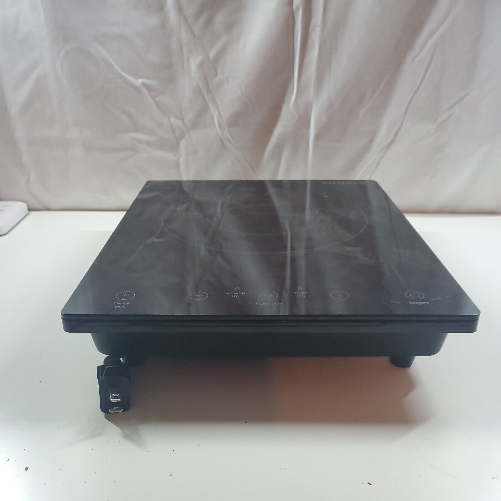 Sunavo  Induction Cooker Cooktop Single Burner Countertop  1800w - Fresh Stock Dated February 2026