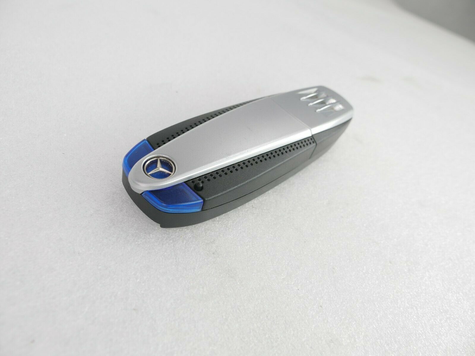 ☑️ OEM MERCEDES BENZ BLUETOOTH ADAPTER PHONE CRADLE INTERFACE MODULE B67875878 - Fresh Stock Dated December 2025