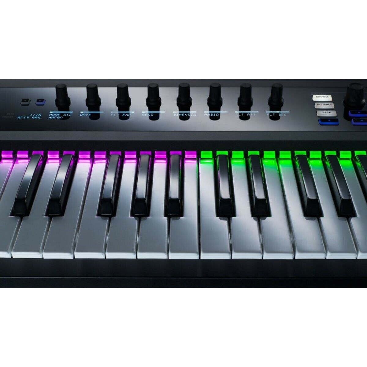 komplete kontrol S25 ( Used A Couple Of Times ) Excellent Condition - Fresh Stock Dated December 2025