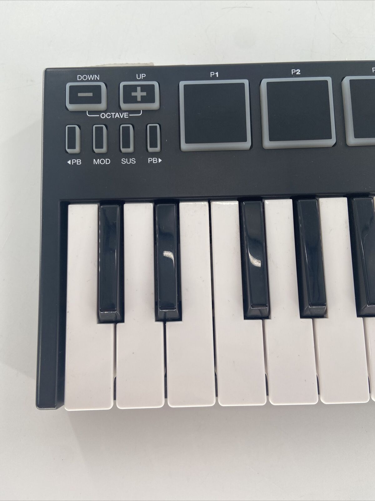 Alesis V Mini USB MIDI Keyboard Pad Controller 25 keys FREE SHIPPING - Fresh Stock Dated December 2025