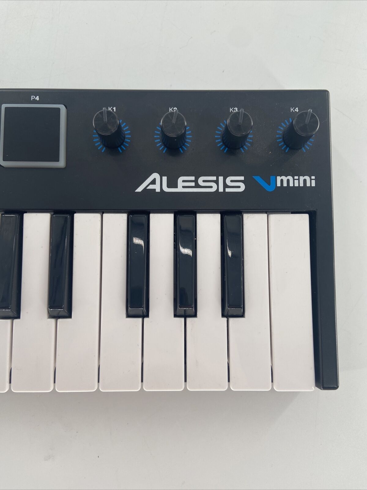 Alesis V Mini USB MIDI Keyboard Pad Controller 25 keys FREE SHIPPING - Fresh Stock Dated December 2025