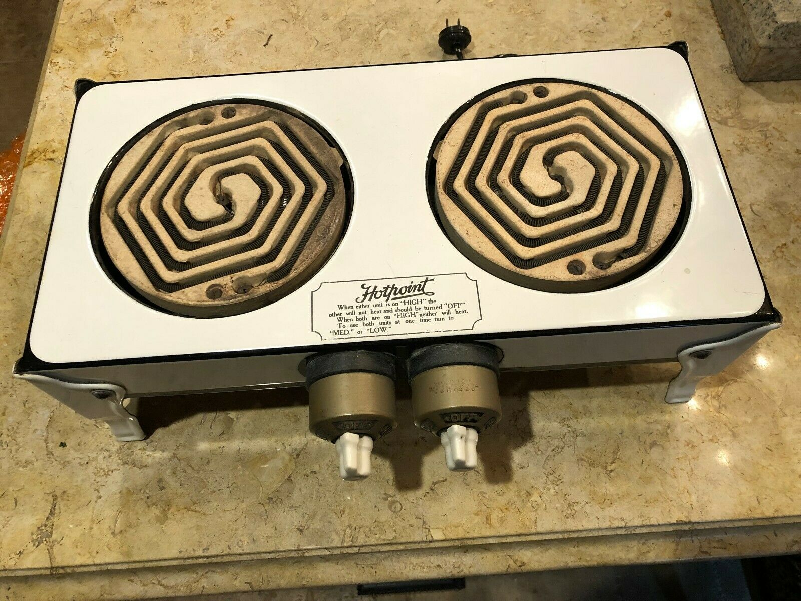 Rare Antique 1930's Hotpoint Enamel 2 Burner Stove - Fresh Stock Dated February 2026